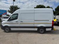 MERCEDES-BENZ SPRINTER